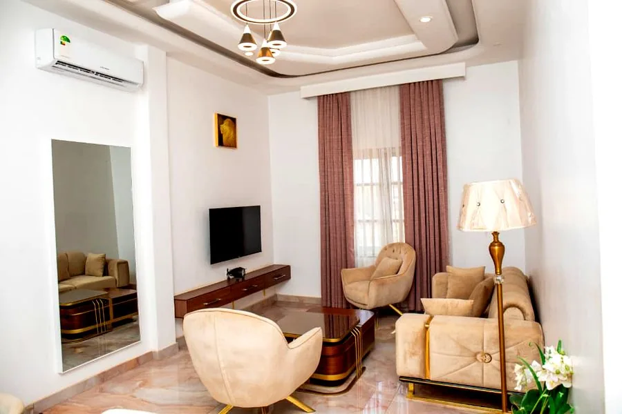 Suite GPS - Salon TV